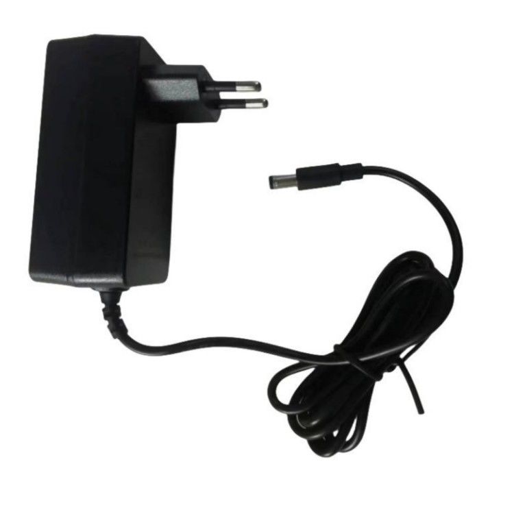CE 12.6 V 2A चार्जर EU प्लग DC5521 बैरल कनेक्टर 12V बैटरी पैक उपयोग के लिए