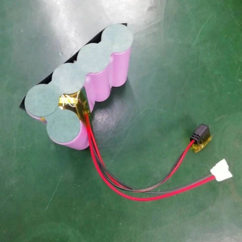 अनुकूलित 3500mah 1S5P 18650 बैटरी पैक 3.7V 17.5Ah ट्रैकिंग डिवाइस के लिए यूएसबी-सी प्लग के साथ