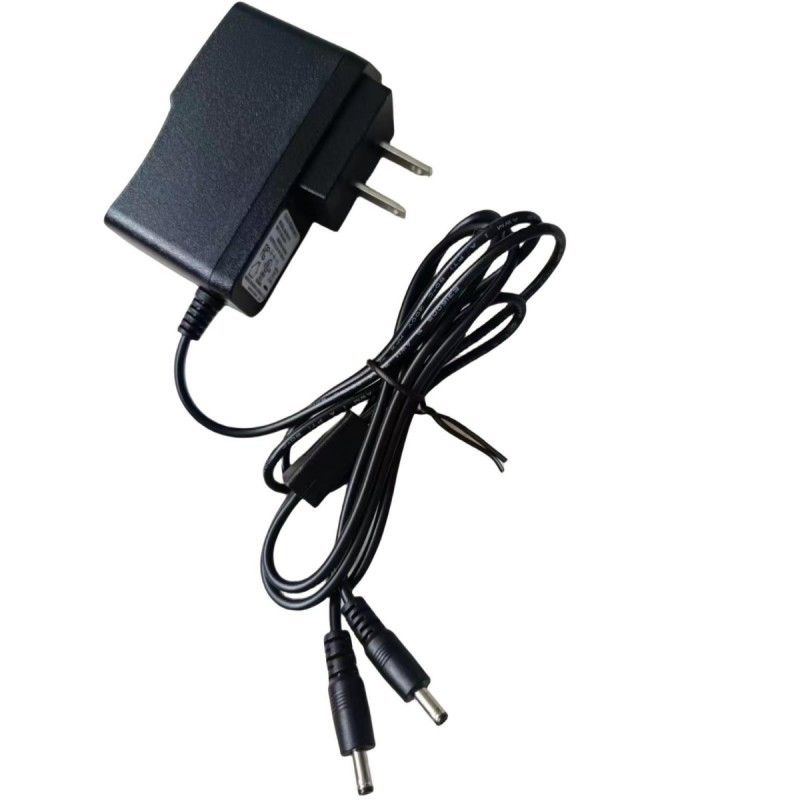 गर्म दस्ताने बैटरी के लिए दो डीसी सिर के साथ यूएस मानक चार्जर 8.4V 1.2A